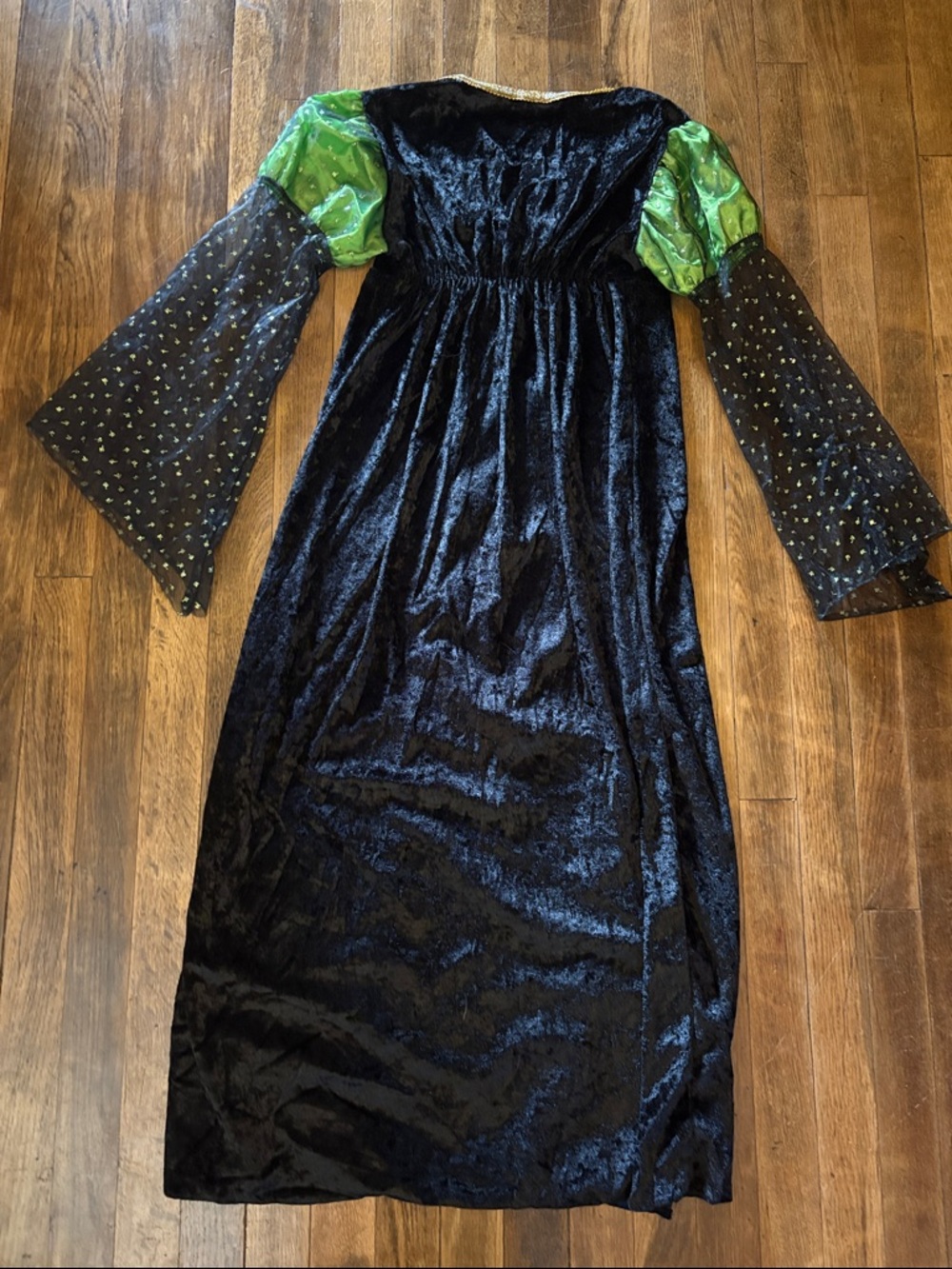 Rubie's Black and Green Velvet Medieval Princess Dress - Picture 2 of 4